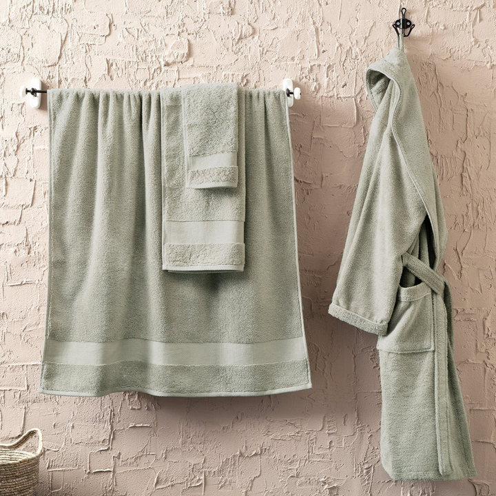 Classic Towel Essentials, 100% Cotton Jersey, Light Green, 30x50 cm