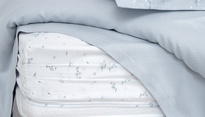 Bamboo Throw Set Ramona, with Fitted Sheet and Pillowcase, Light Blue, 200x220 cm