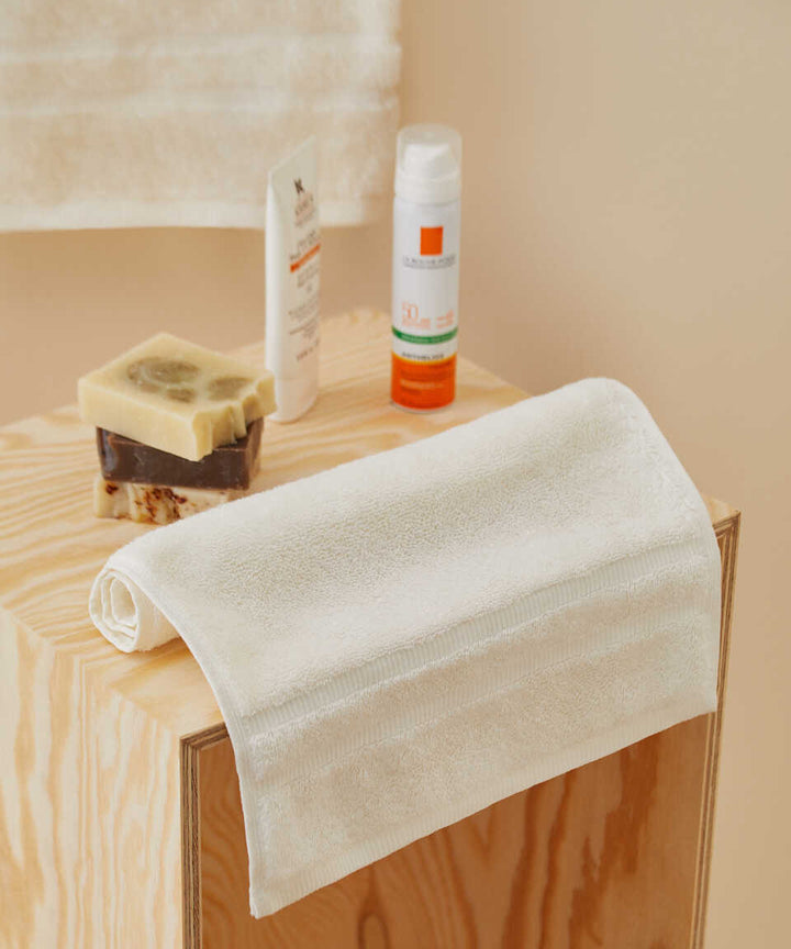 Cotton Towel Micro Touch, 100% Premium Cotton, Cream, 30x50 cm