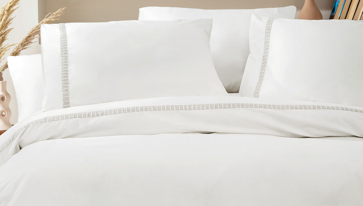 Cotton Percale Duvet Cover Set Clair, with Bed Sheet, White, 200x220 cm