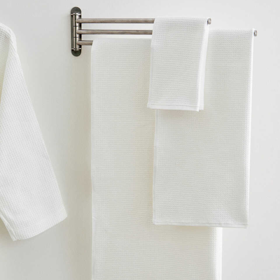 Sultan Collection Waffle Bath Towel, 100% Turkish Cotton, 75x160 cm