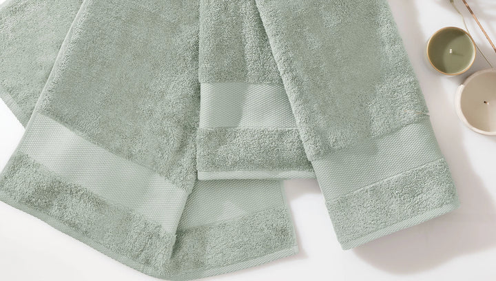 Classic Towel Essentials, 100% Cotton Jersey, Light Green, 50x90 cm