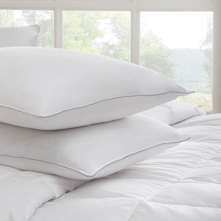 Down Pillow Deluxe, filled with goose down, 800 g, 50x70 cm