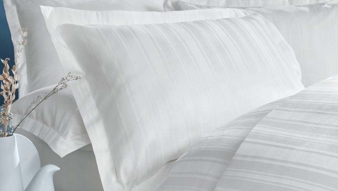 Shelly Jacquard Duvet Cover Set, with Bed Sheet, Bamboo Sateen, White, 200x220 cm