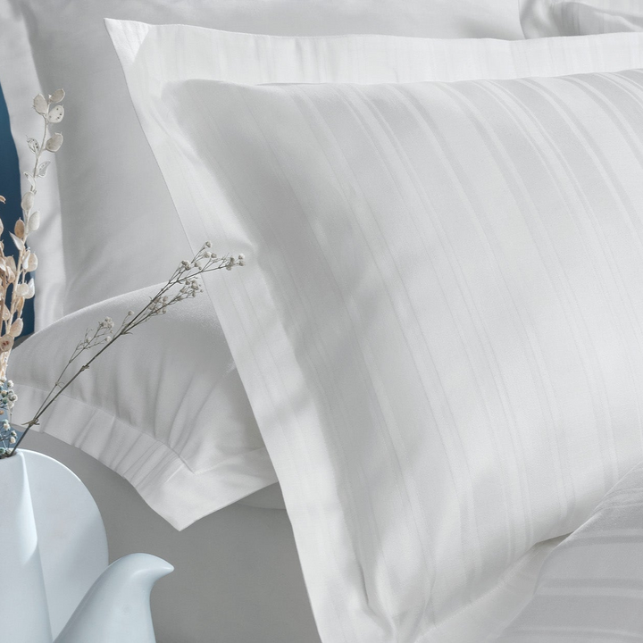 Shelly Jacquard Duvet Cover Set, with Bed Sheet, Bamboo Sateen, White, 200x220 cm