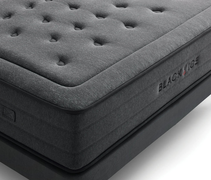 Black Ice Mattress, Extra Hard, Pocket Spring, Double-Sided/Thermoregulatory, 180x200 cm